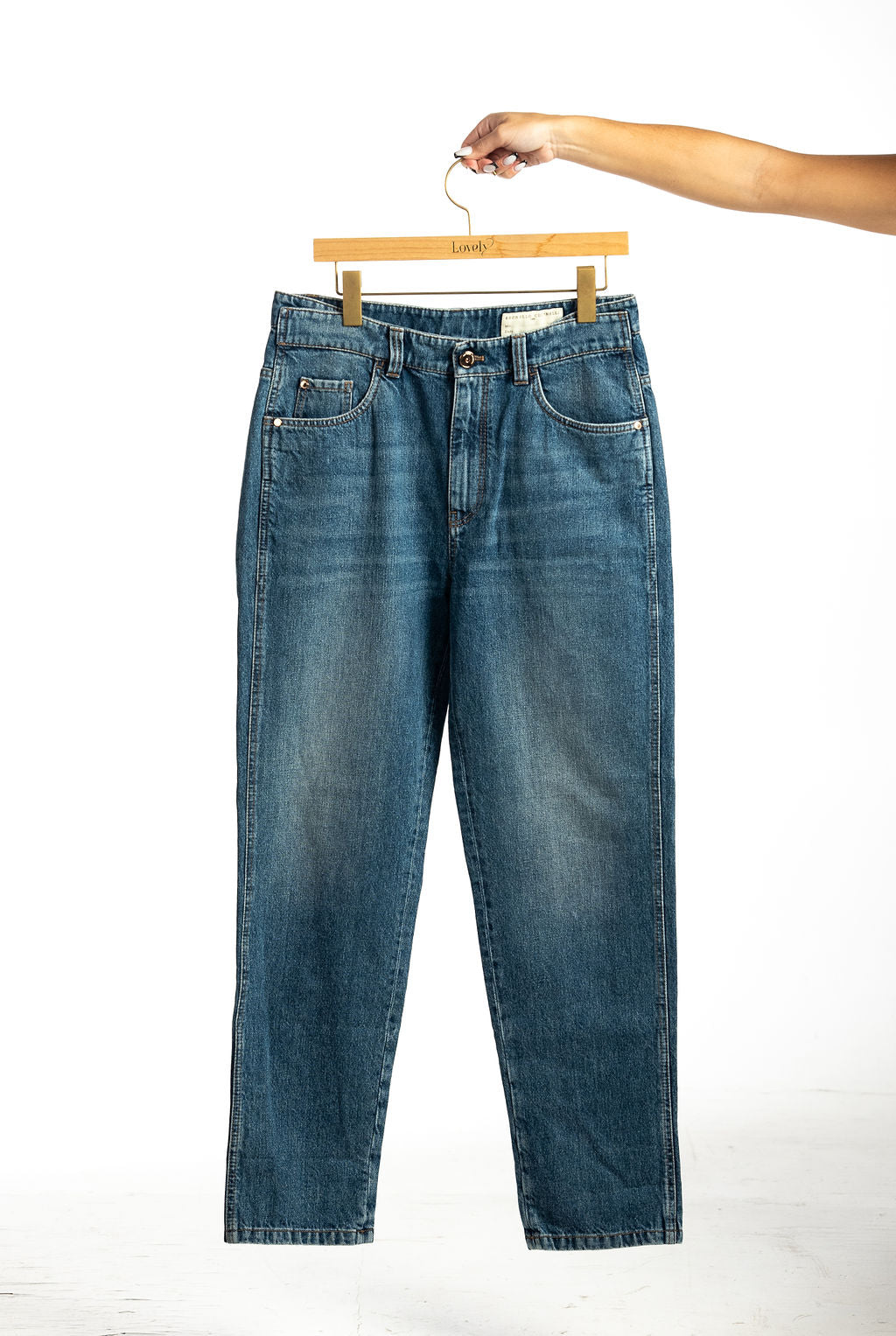 デニム・ジーパン BRUNELLO CUCINELLI Woman Jeans Black MP065P5679 C8341 Brunello Cucinelli - Black distressed skinny jeans with