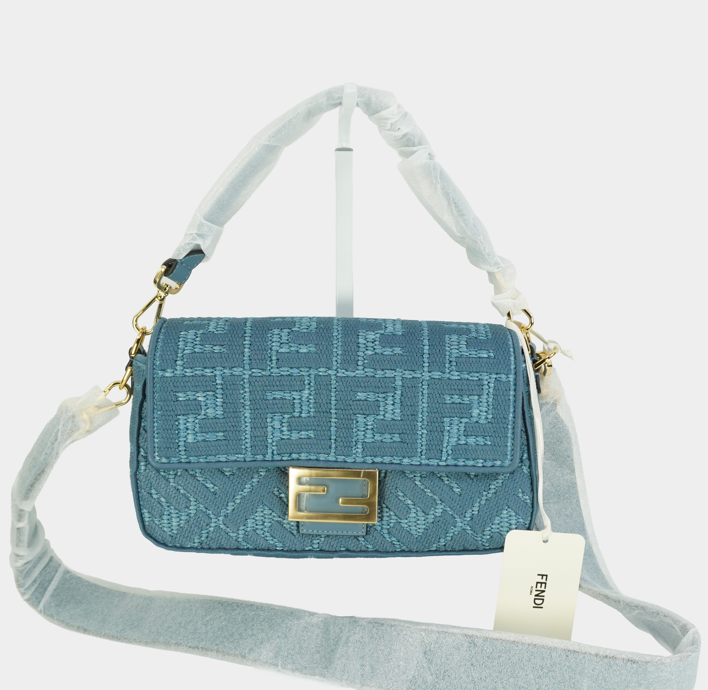 FENDI BAGUETTE® Blue woven raffia-effect material bag with FF embroidery