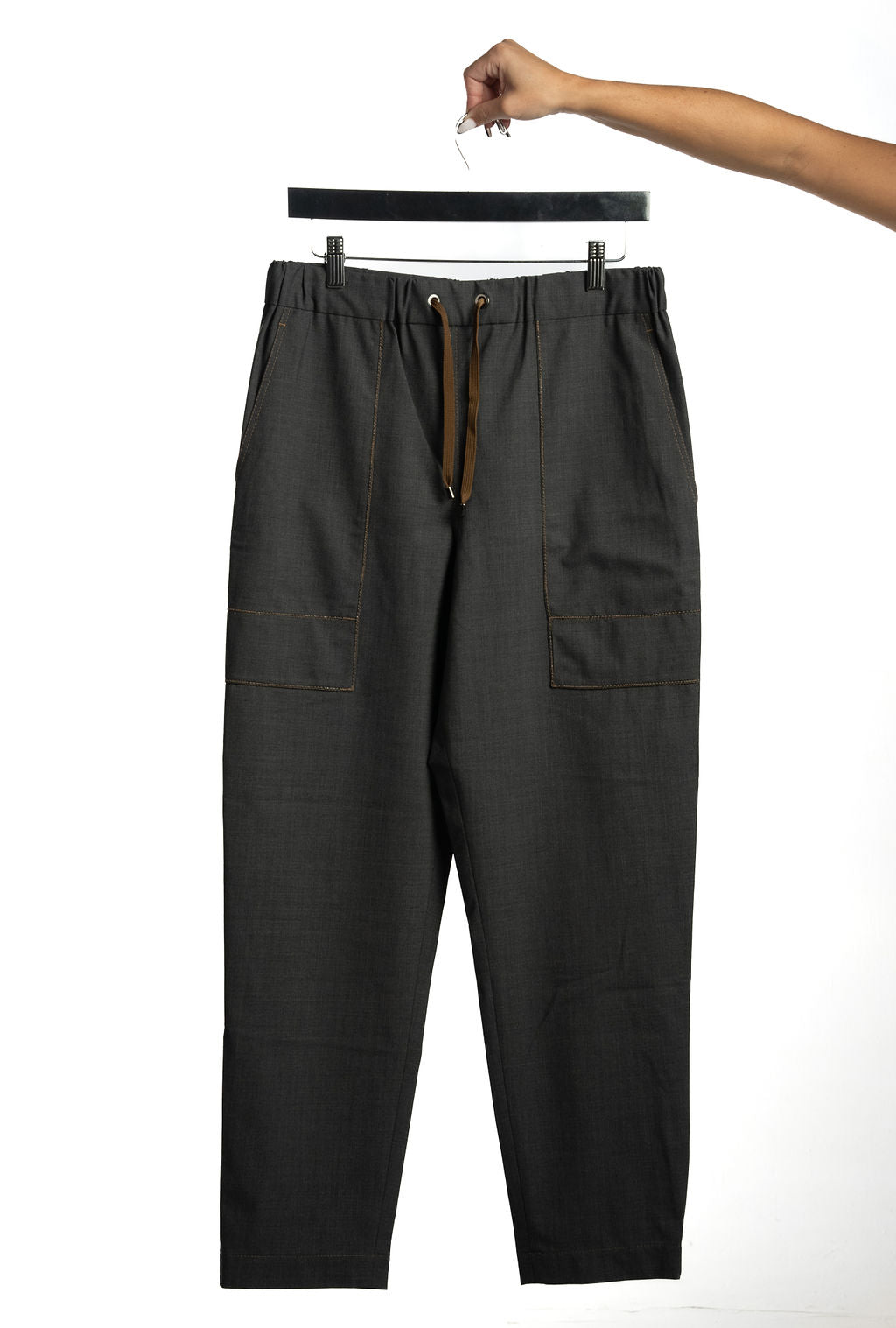BRUNELLO CUCINELLI MUJER Pantalón Cropped Lana Virgen Gris Oscuro