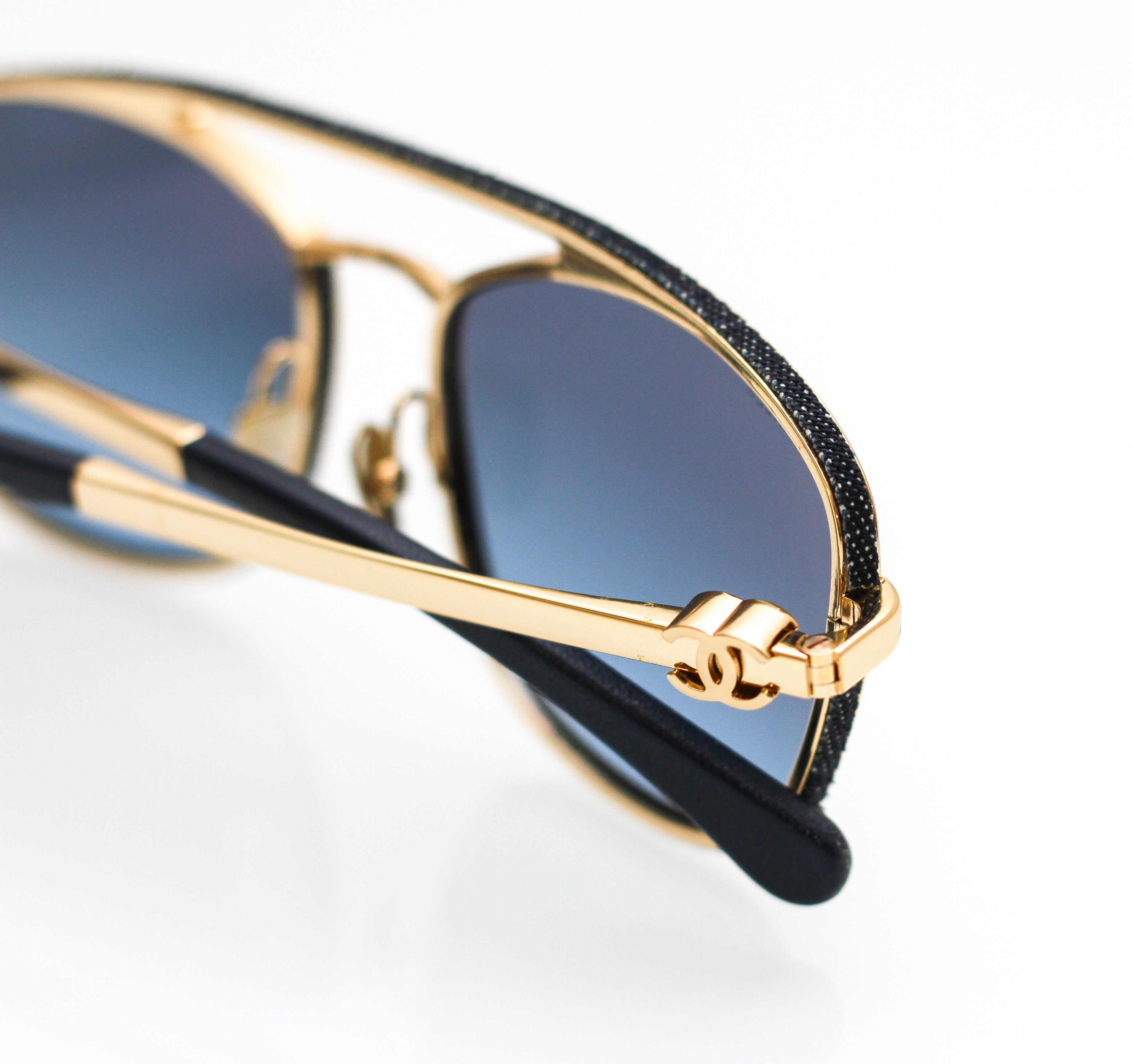 Chanel Pilot Sunglasses CH4290Q