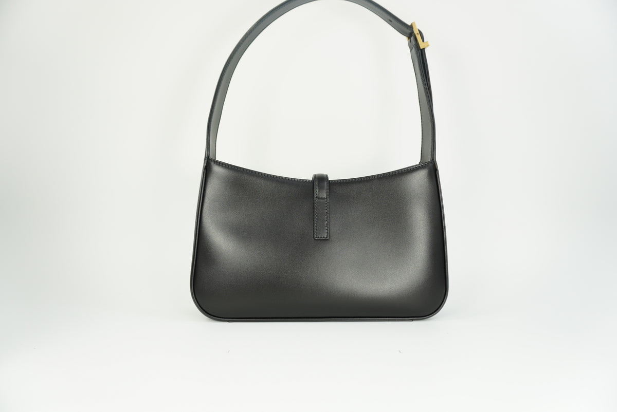 SAINT LAURENT LE 5 À 7 in smooth leather new season
