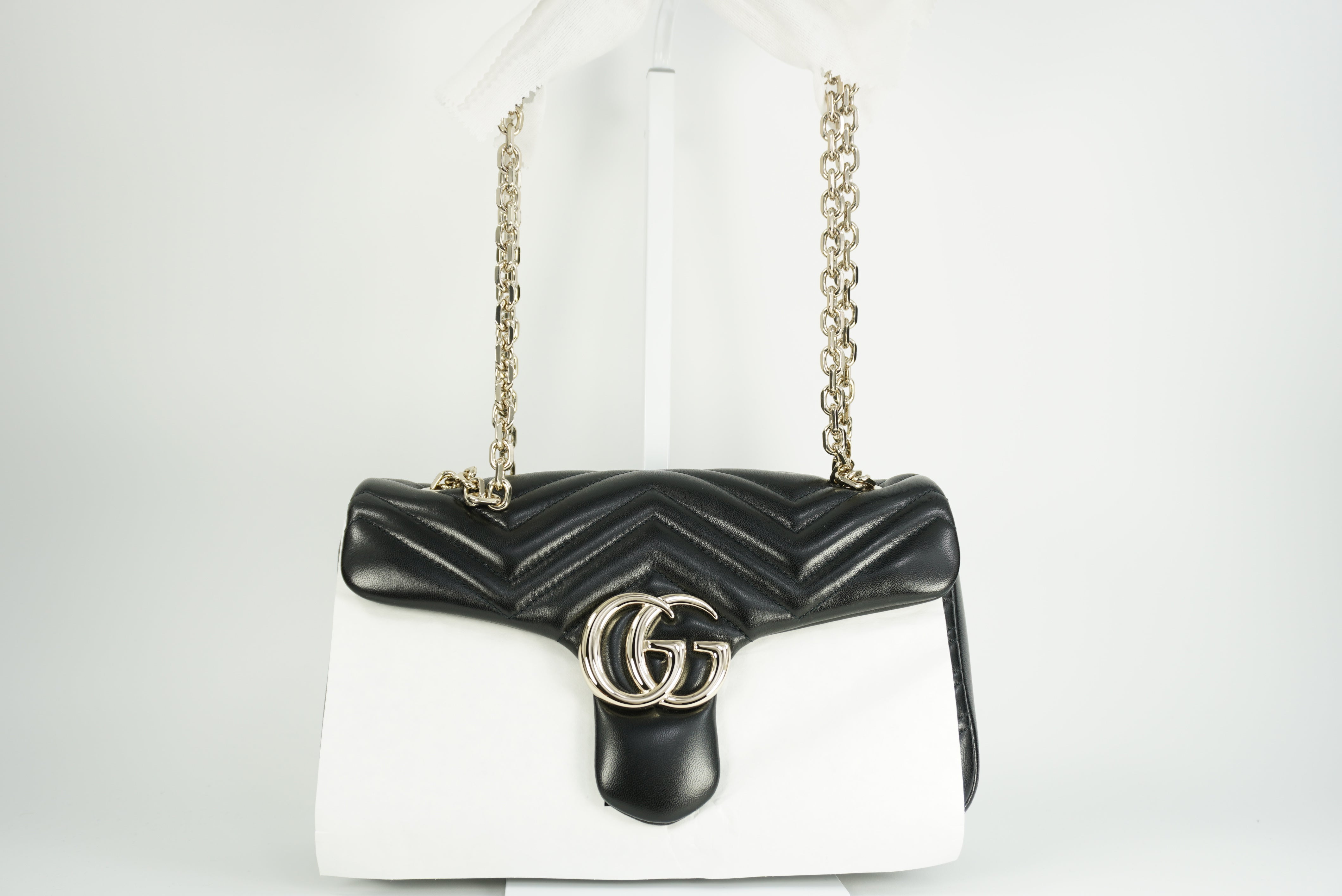 GUCCI GG Marmont medium shoulder bag New Season