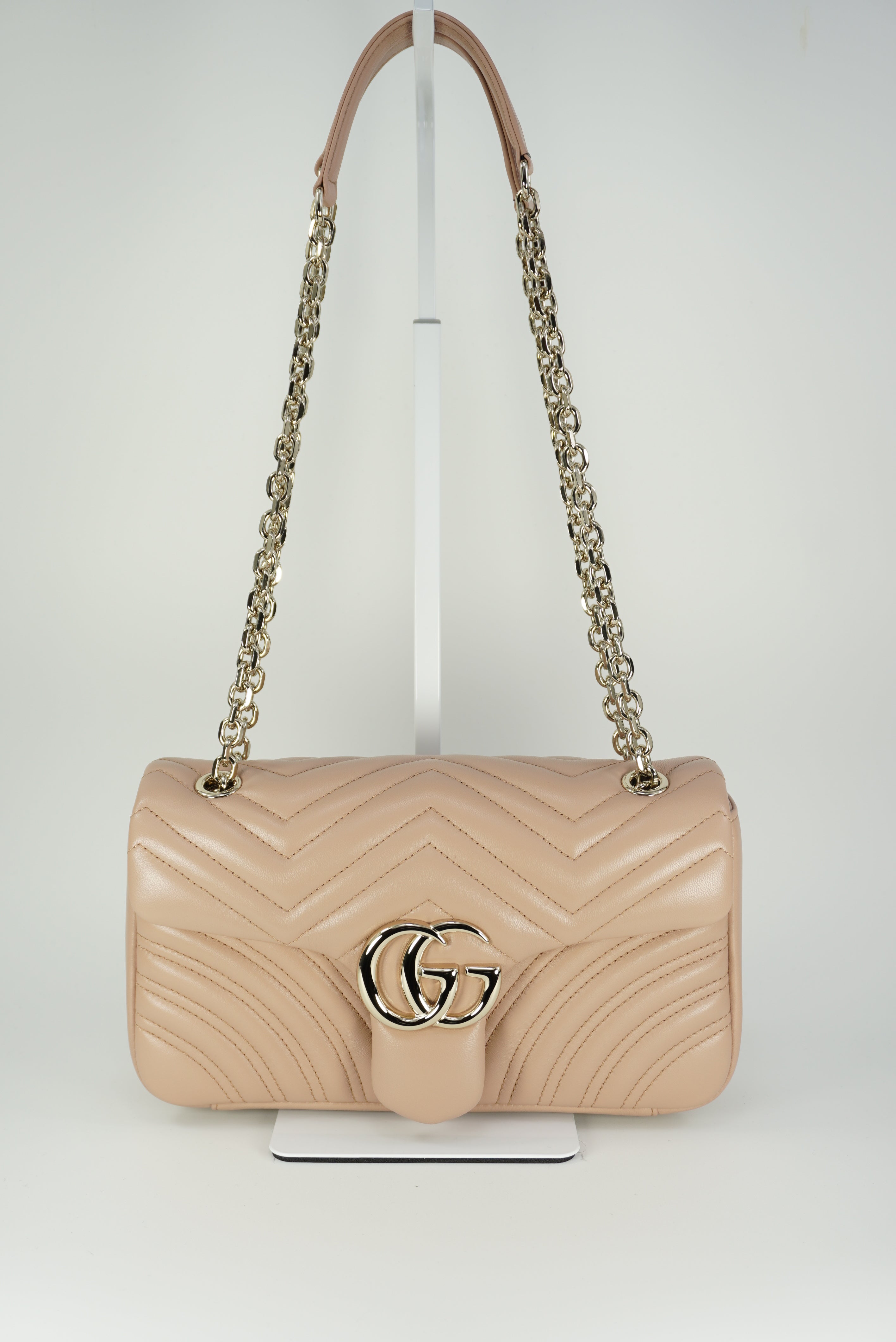 GUCCI GG Marmont medium shoulder bag New Season