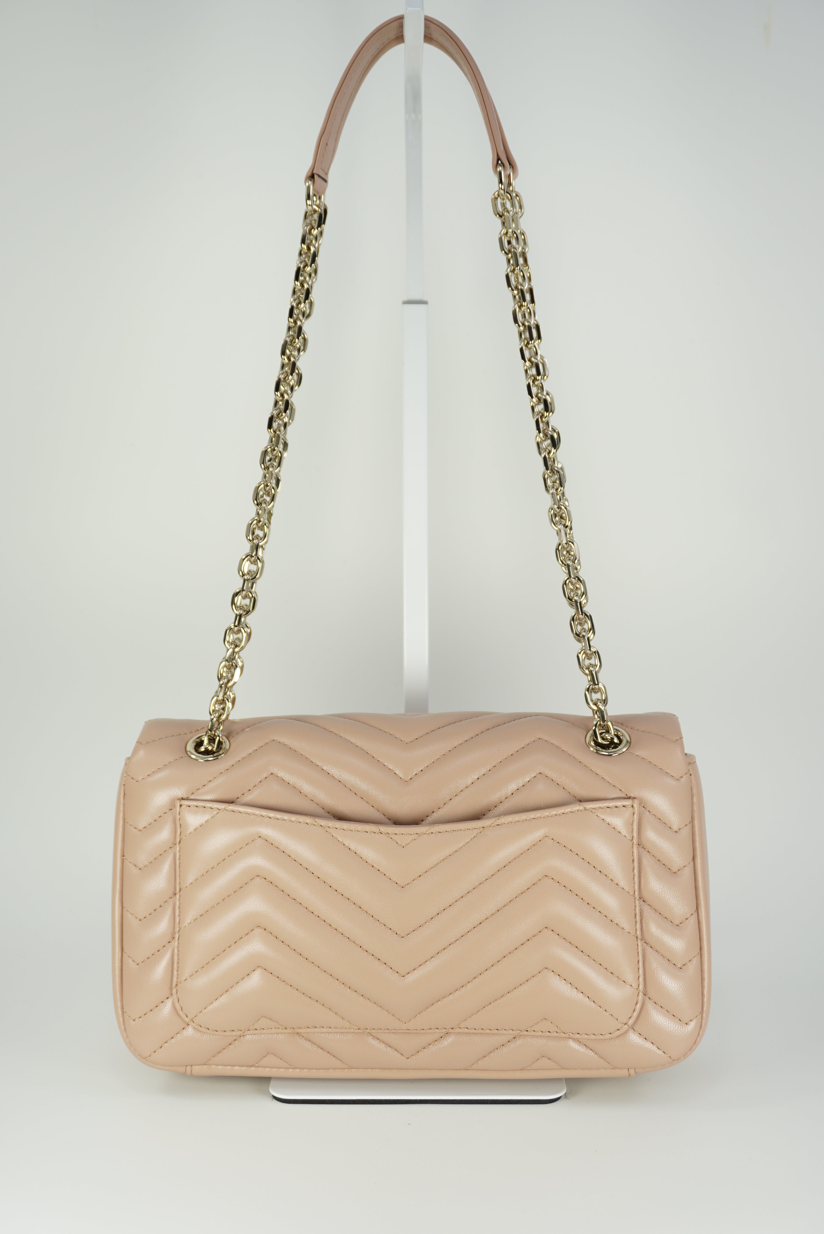 GUCCI GG Marmont medium shoulder bag New Season