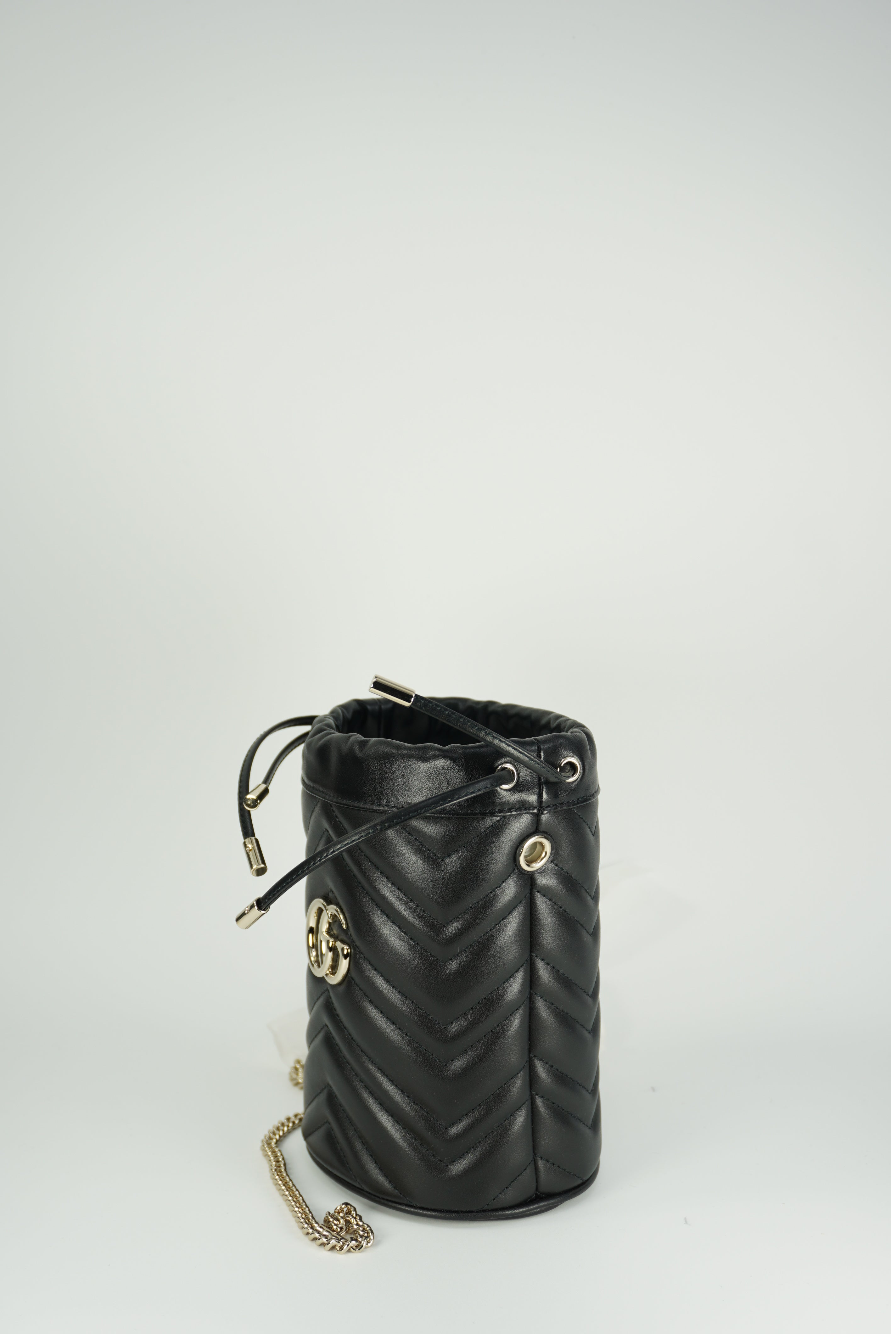 GUCCI GG Marmont bucket small bag
