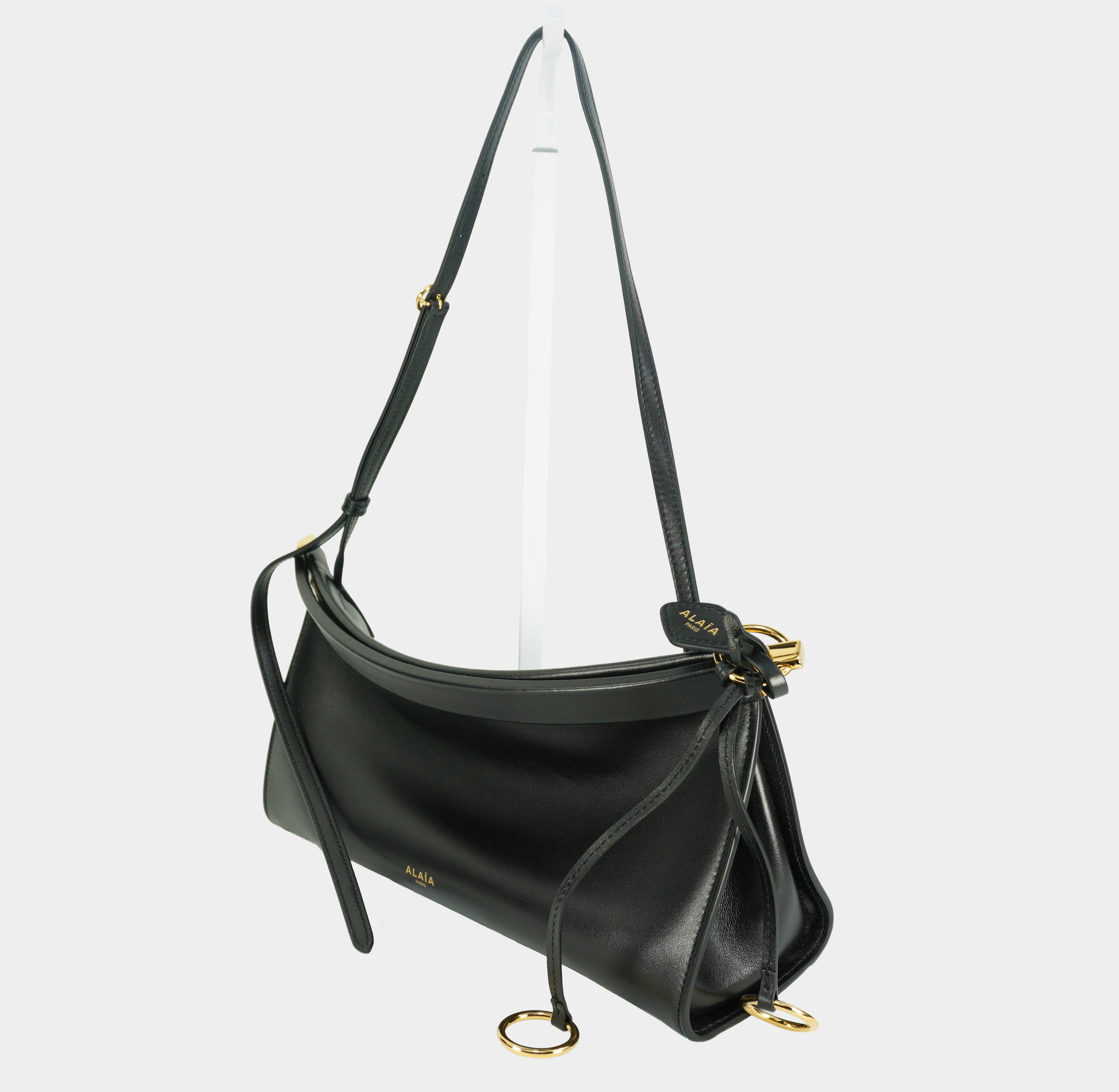 ALAÏA LE CLICK EAST WEST MEDIUM BAG IN CALFSKIN
