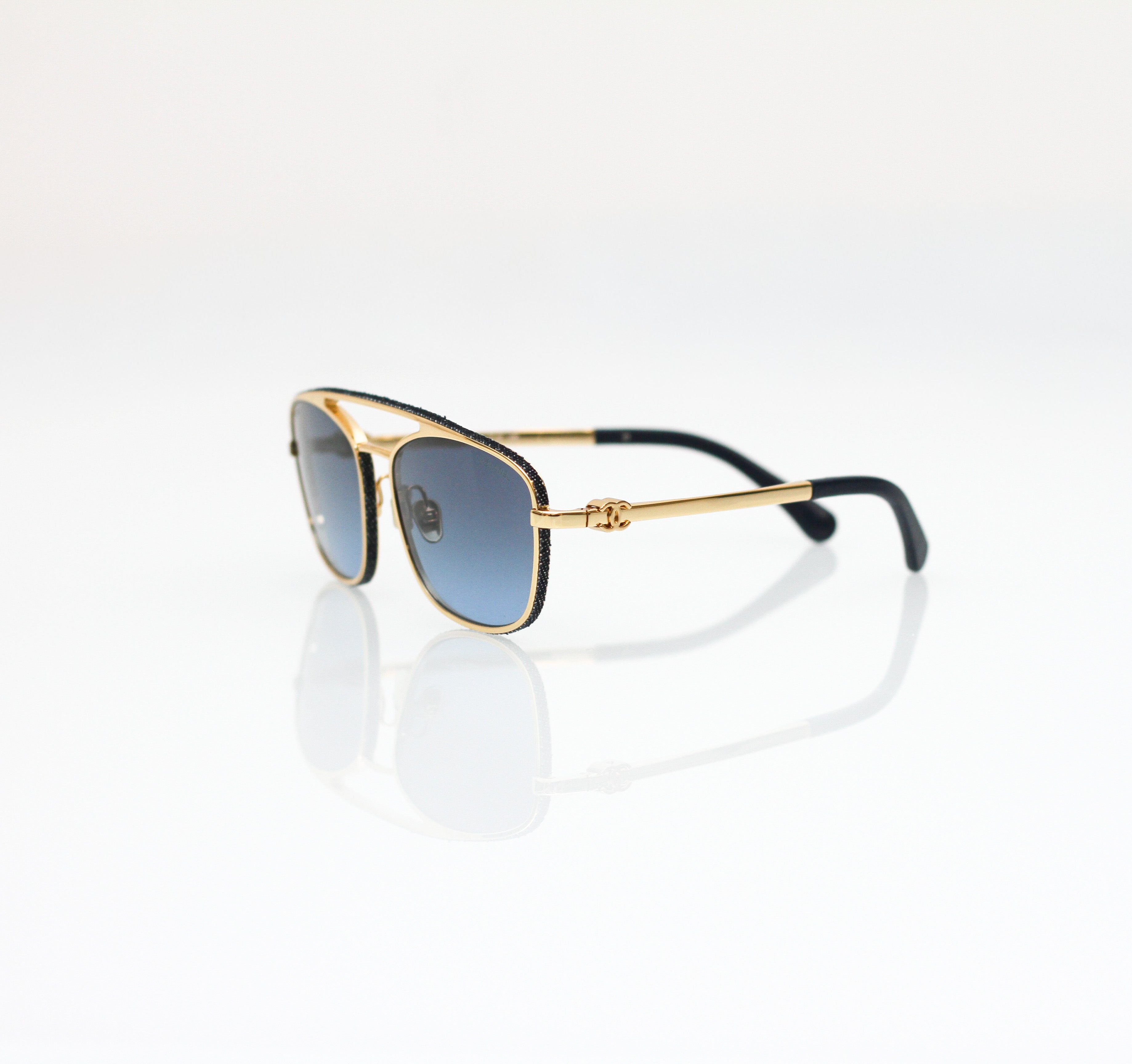 Chanel Pilot Sunglasses CH4290Q